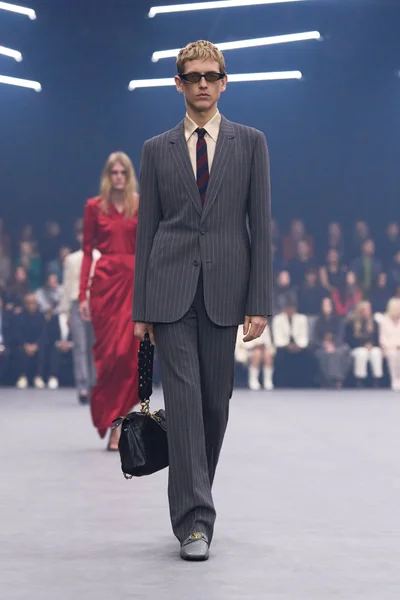 Look 71